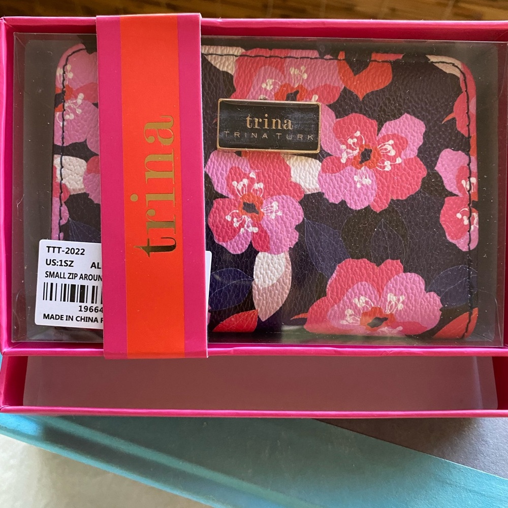 Trina Turk Floral Wallet - Pink and Black
NWT! - Picture 4 of 6